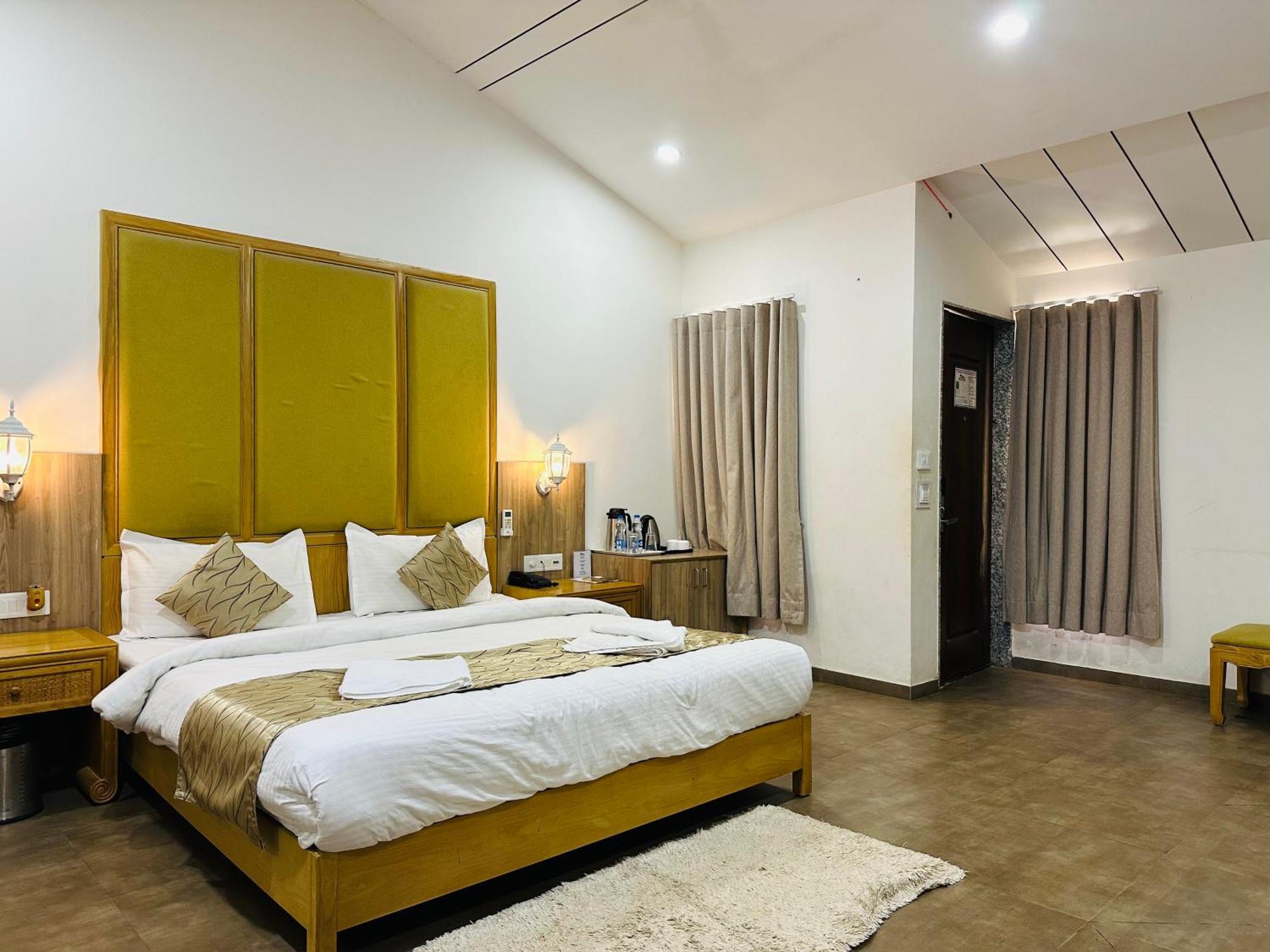 Lion Park Hotel & Resorts Sasan Gir Exteriör bild