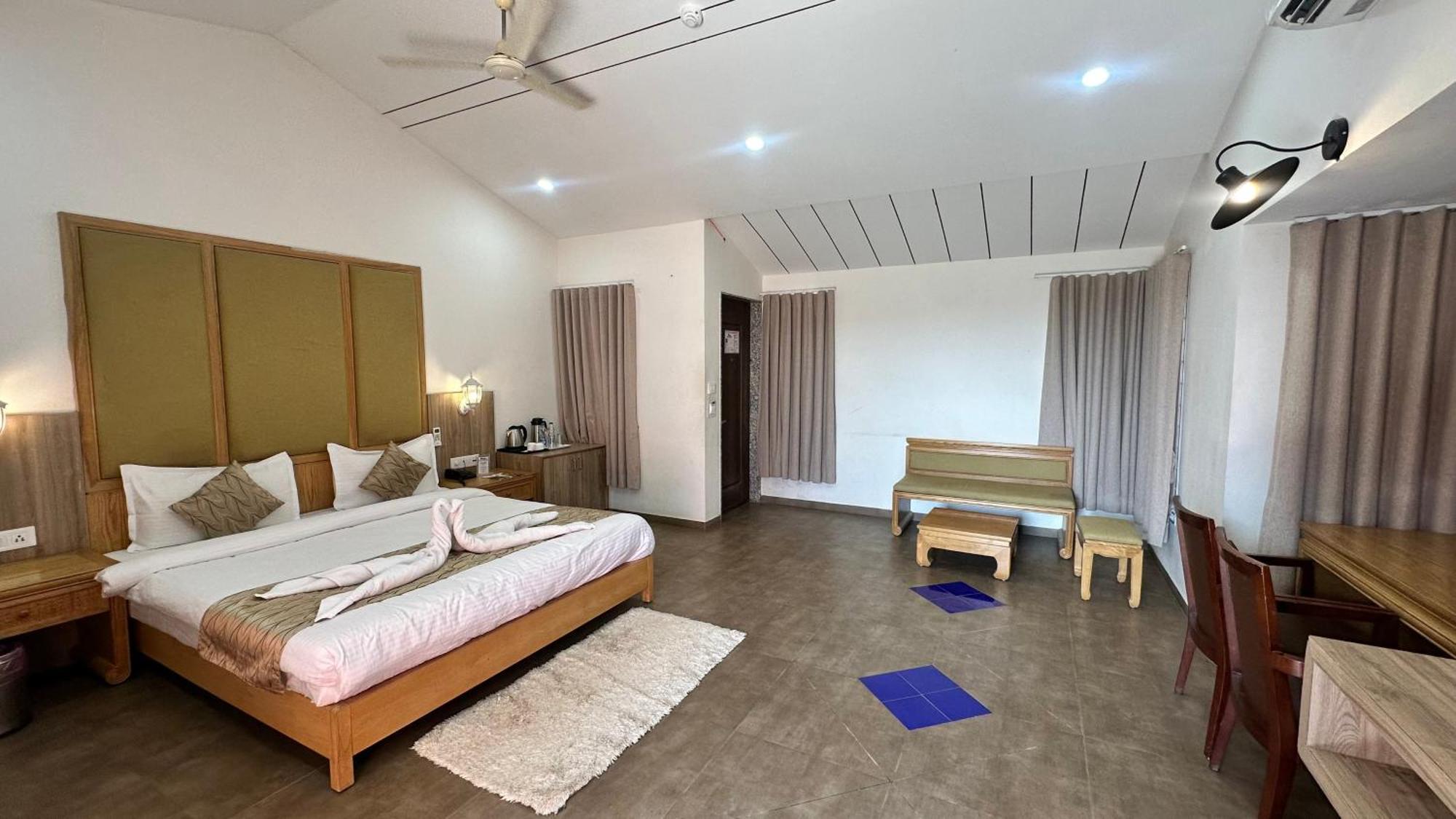 Lion Park Hotel & Resorts Sasan Gir Exteriör bild