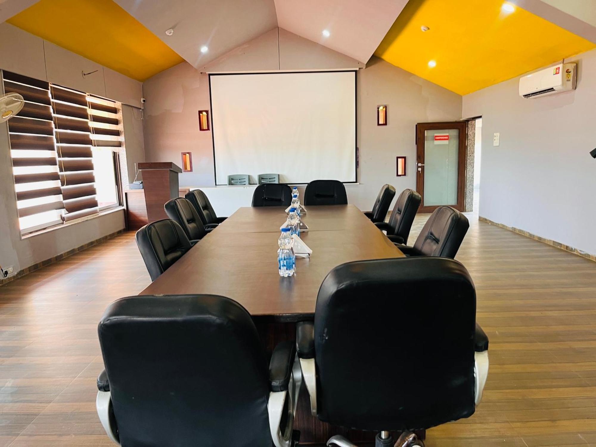 Lion Park Hotel & Resorts Sasan Gir Exteriör bild